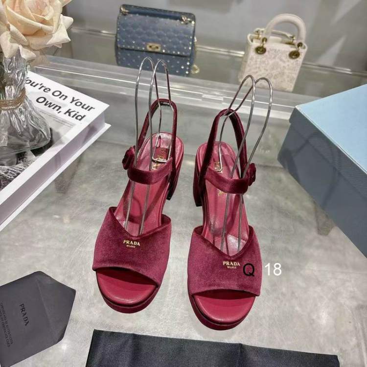 Picture of Prada Shoes _SKUPradasz35-407CMX051319160